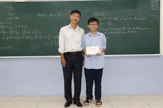 Trao thưởng Khóa Hè 2024-2025