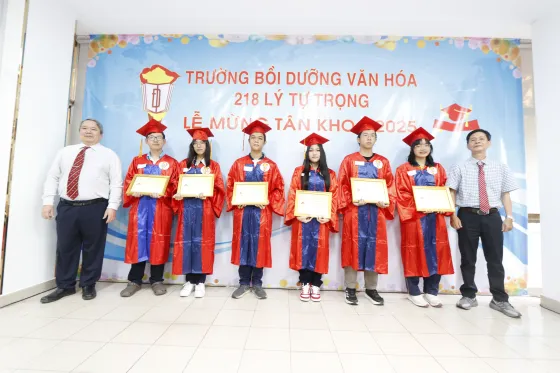 Lễ mừng tân khoa 2025